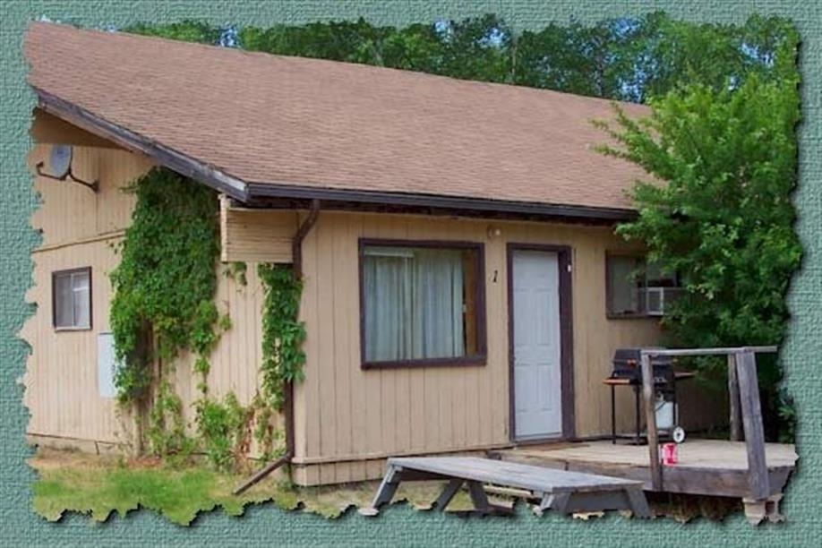 Tobin Lake Resort Lodge Suite #1 Outdoor view