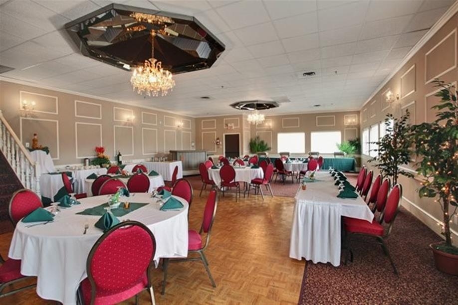 Tropical Inn Hotel and Conference Centre - Conference Room