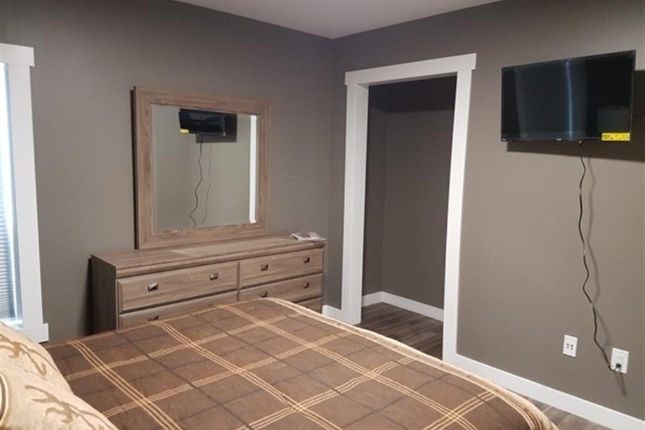 Valhalla Outfitting, Lodge Accommodations and Mi Hijo’s Tavern