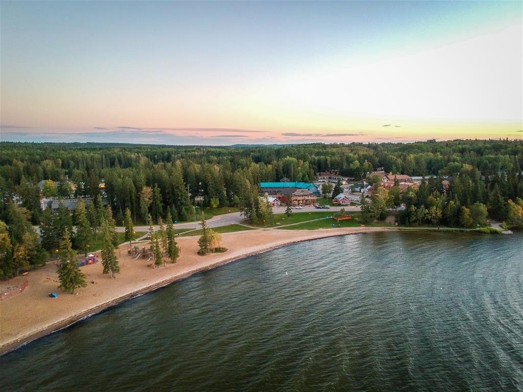 Waskesiu Lake - Aerial beach view