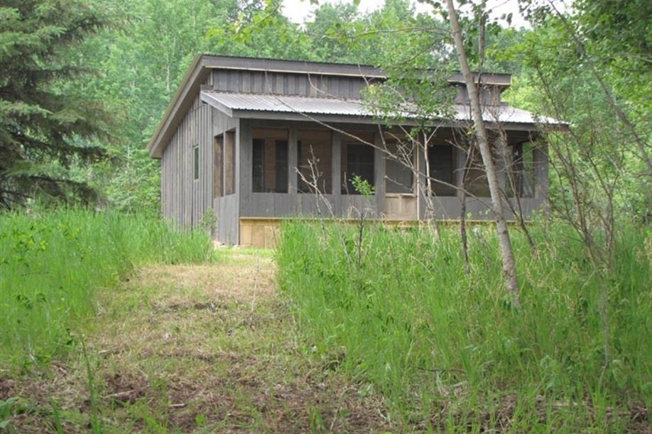 All Season Waters Edge Eco Lodge