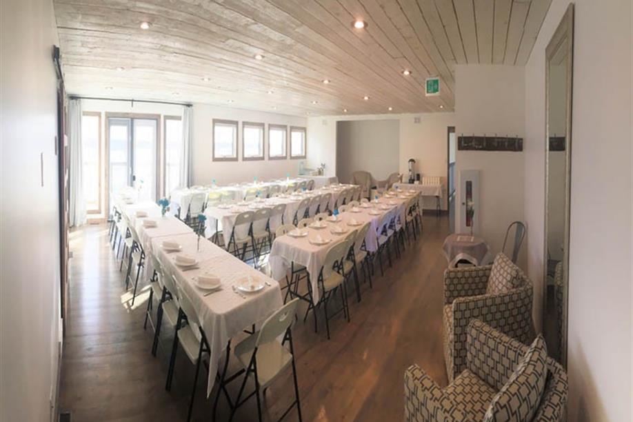 All Season Waters Edge Eco Lodge