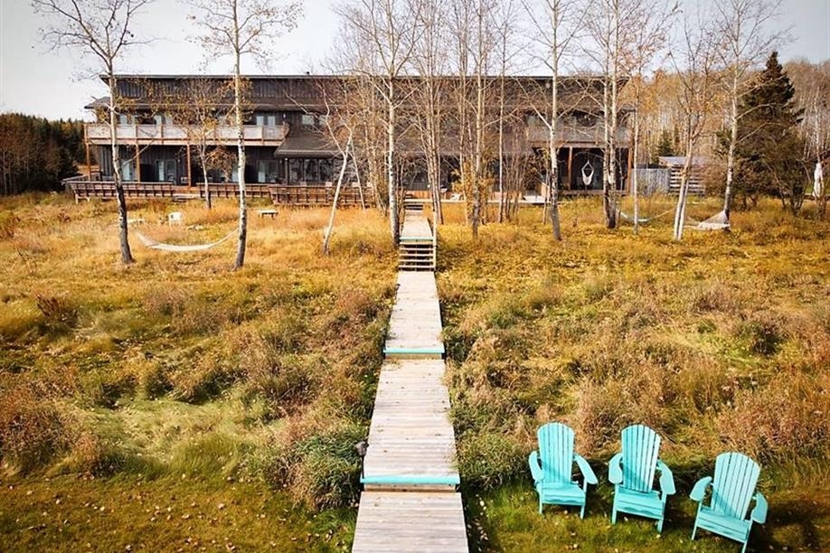 Waters Edge Eco Lodge