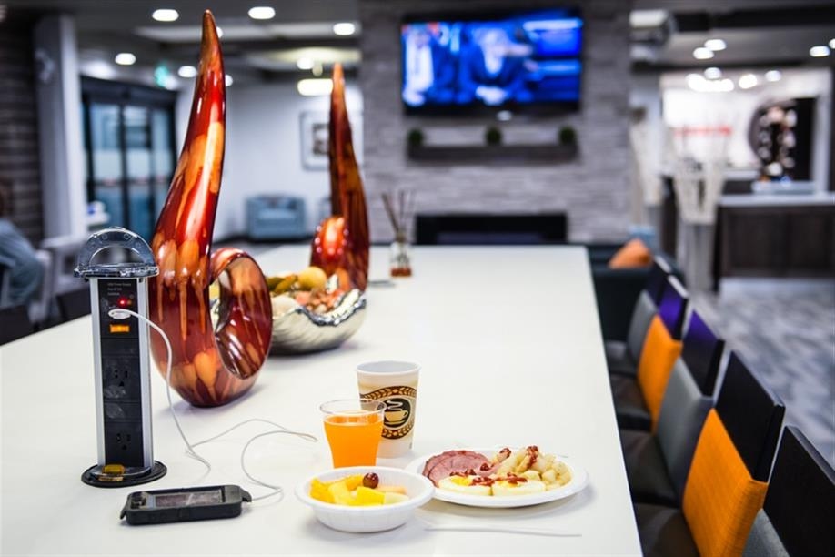 Western Star All Suites Signature Hotel & Conference Centre - Breakfast