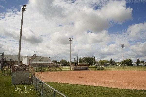 Esterhazy - Ball Diamonds