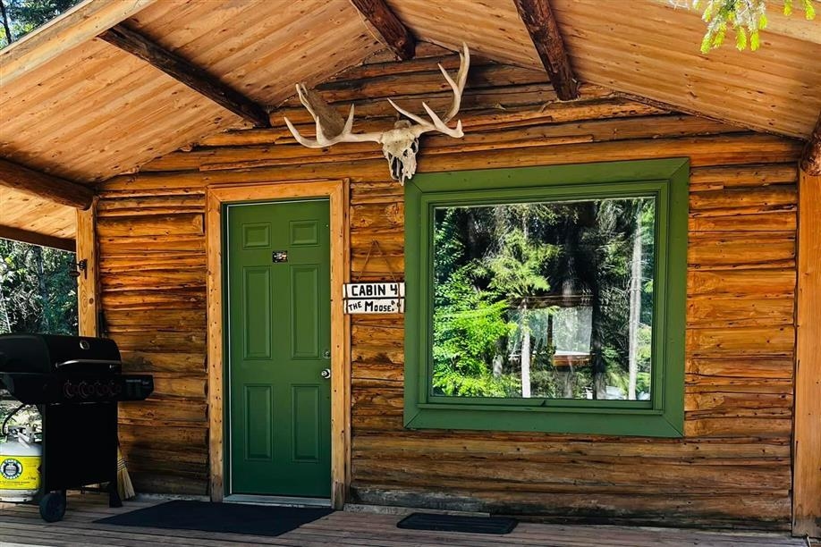 Beaupre Creek Lodge & Cabins Inc.