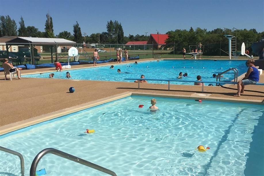 Bengough pool