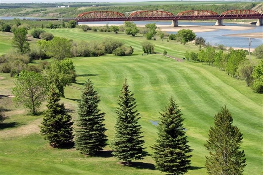Outlook & District Regional Park Trails and The SKYTRAIL