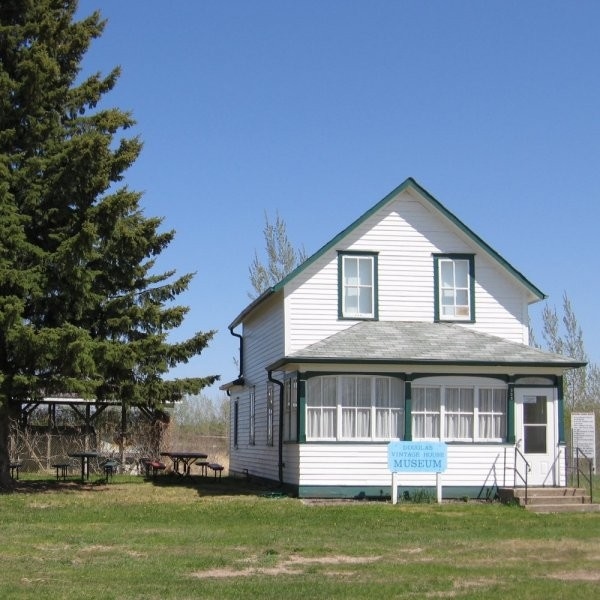 Foam Lake - Douglas House Museum
