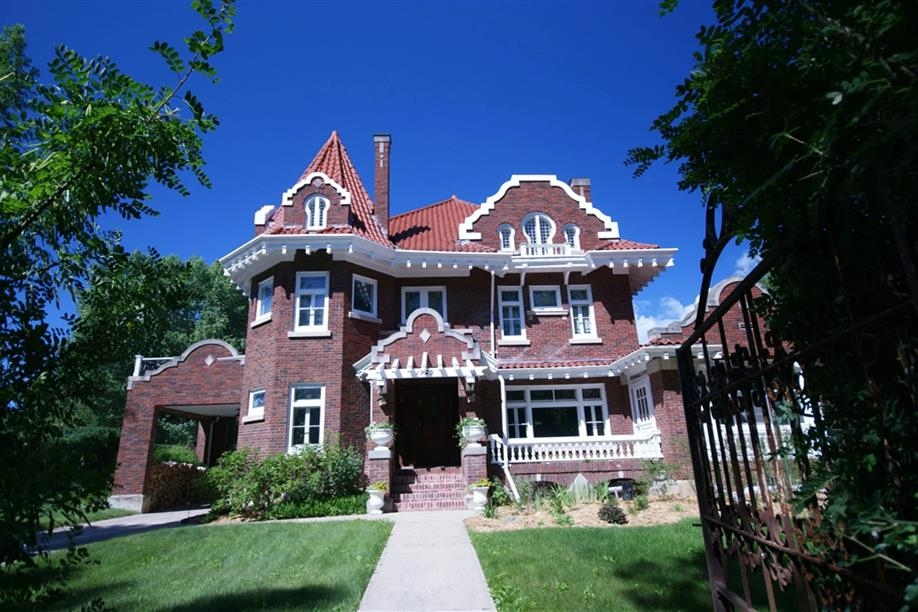 Keyhole Castle Bed & Breakfast