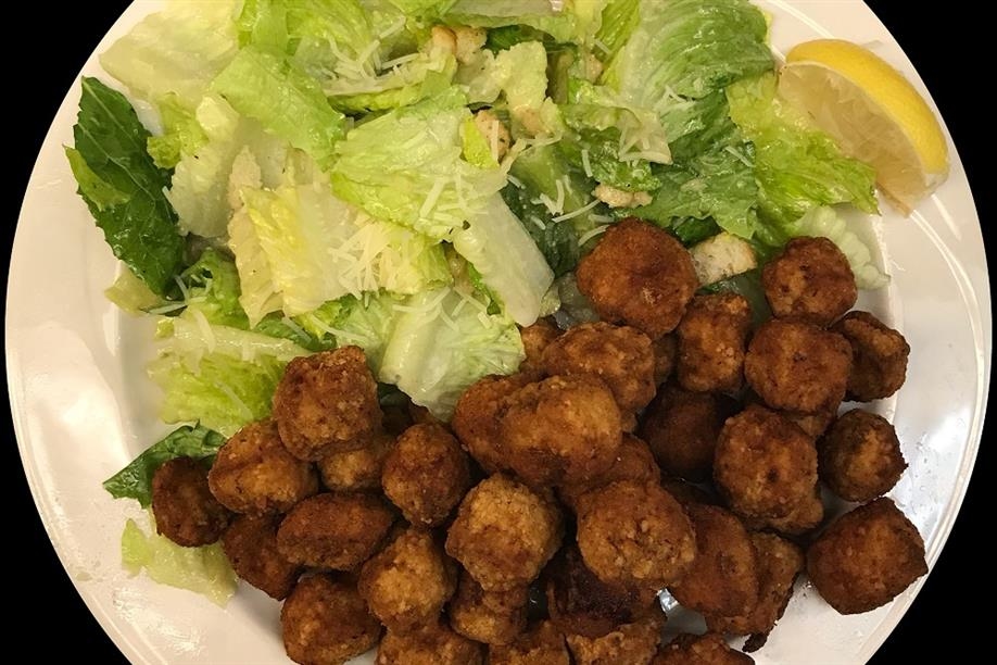 Mano's Restaurant & Lounge Yorkton