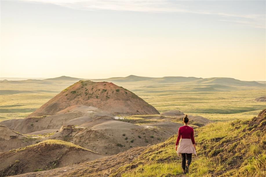 Valley of 1000 Devils Trail - Grasslands National Park East Block; Photo: Benjamin Hutton Photography
