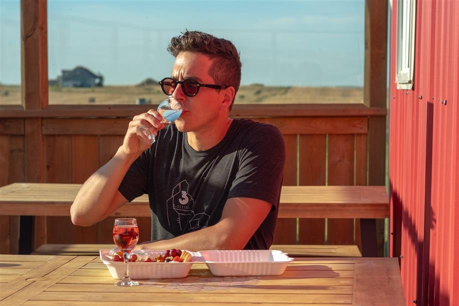 Prairie Bee Meadery; Photo: Tourism Saskatchewan.