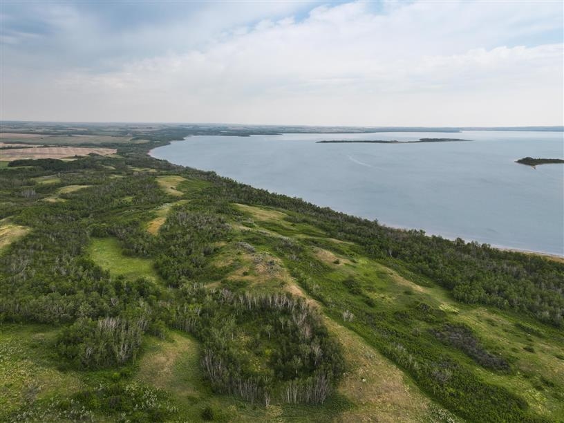 Redberry Lake Biosphere Region; Photo: Tourism Saskatchewan
