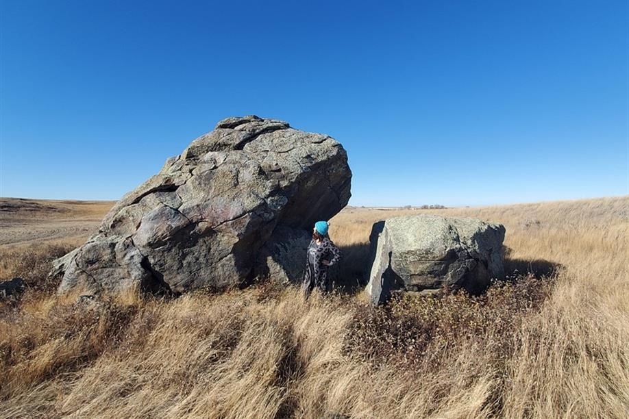 Saskatchewan Rocks Standing Rock Natural Phenomenon | Tourism Saskatchewan